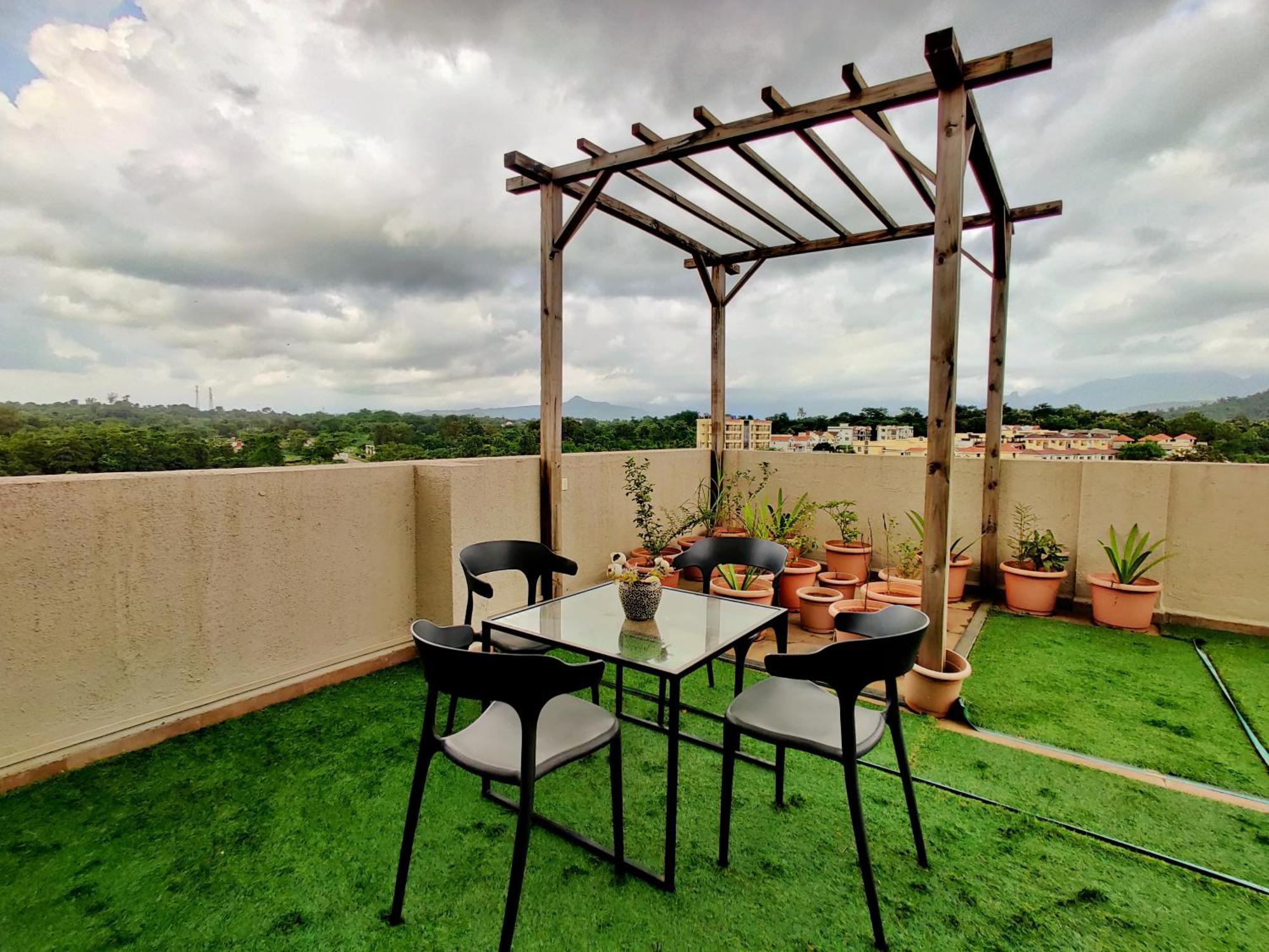 Pushpam Sanskruti Resort Karjat - A Pure Veg Resort Dhamni Buitenkant foto