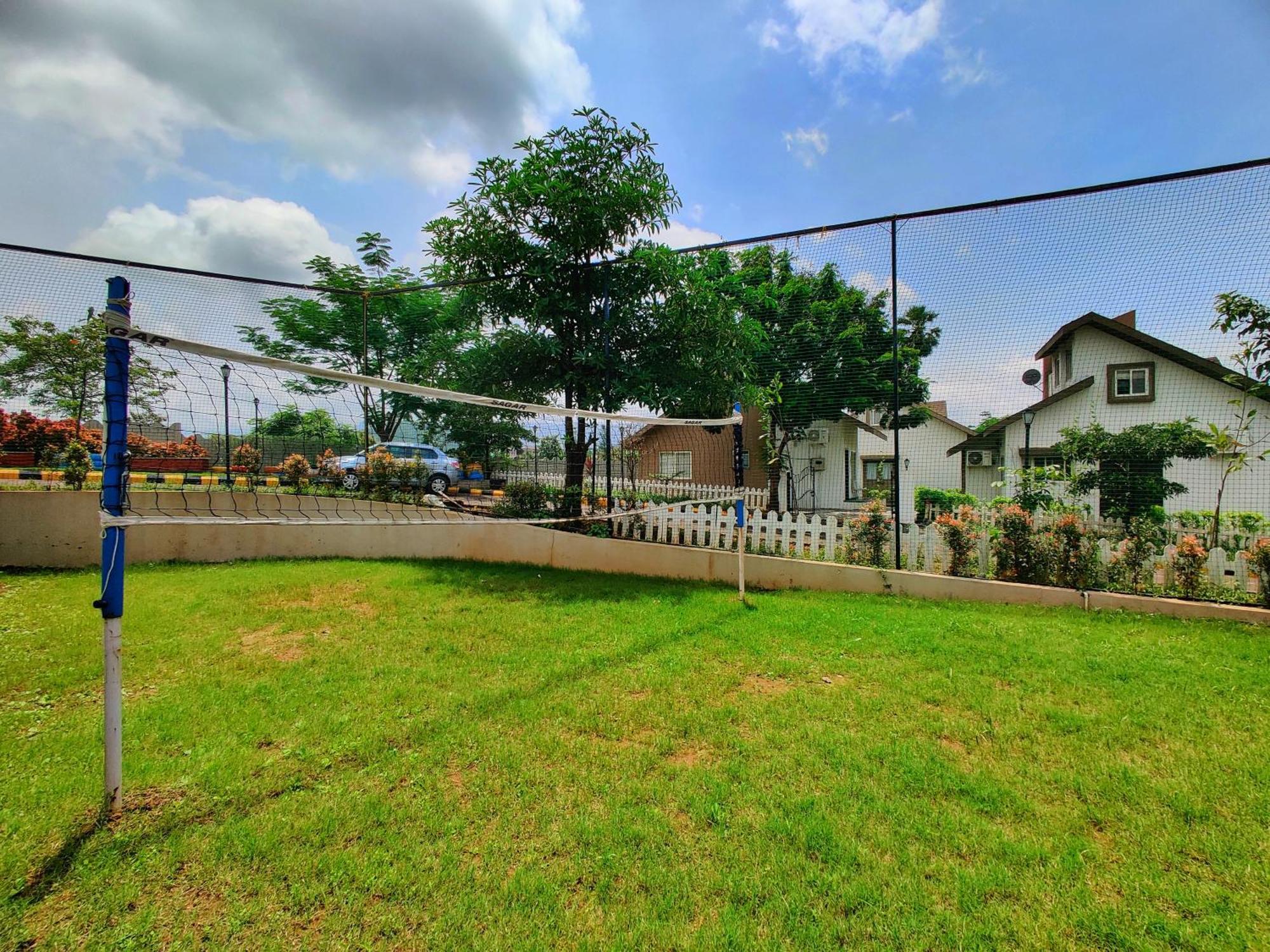 Pushpam Sanskruti Resort Karjat - A Pure Veg Resort Dhamni Buitenkant foto