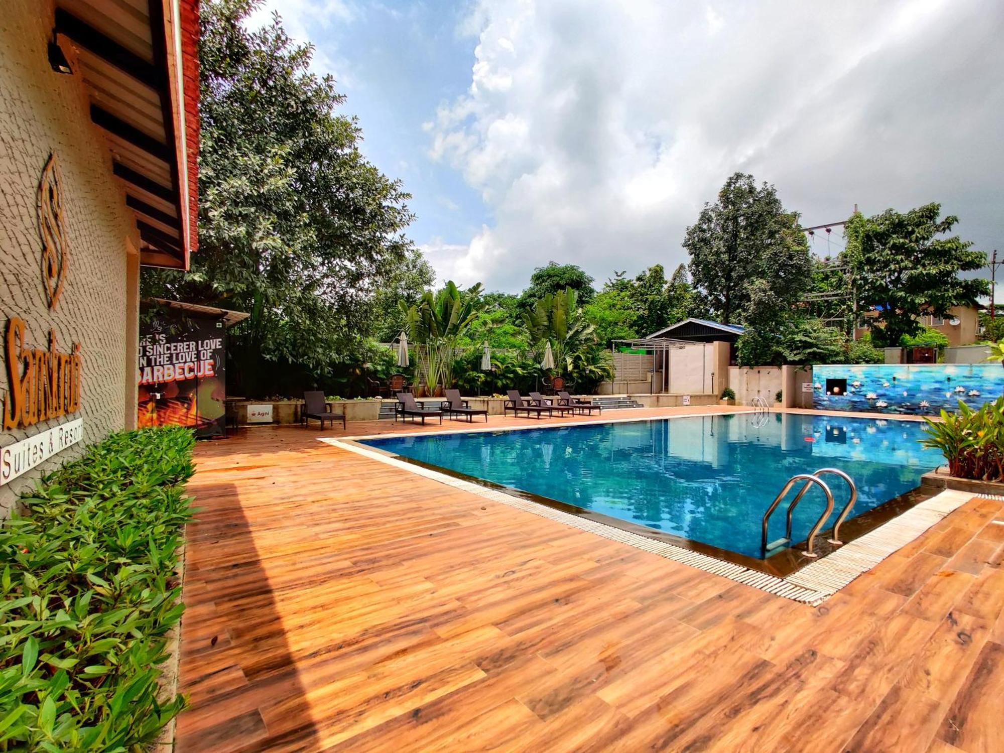 Pushpam Sanskruti Resort Karjat - A Pure Veg Resort Dhamni Buitenkant foto
