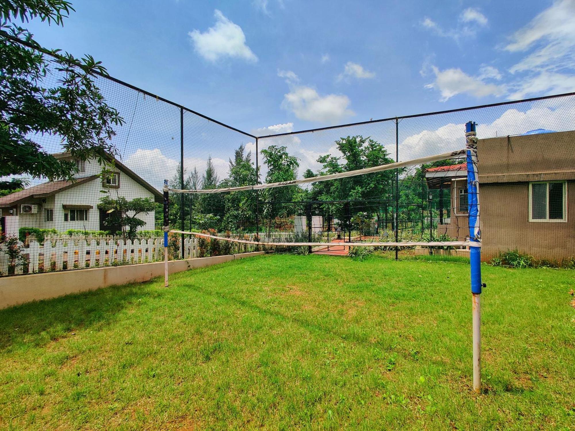 Pushpam Sanskruti Resort Karjat - A Pure Veg Resort Dhamni Buitenkant foto