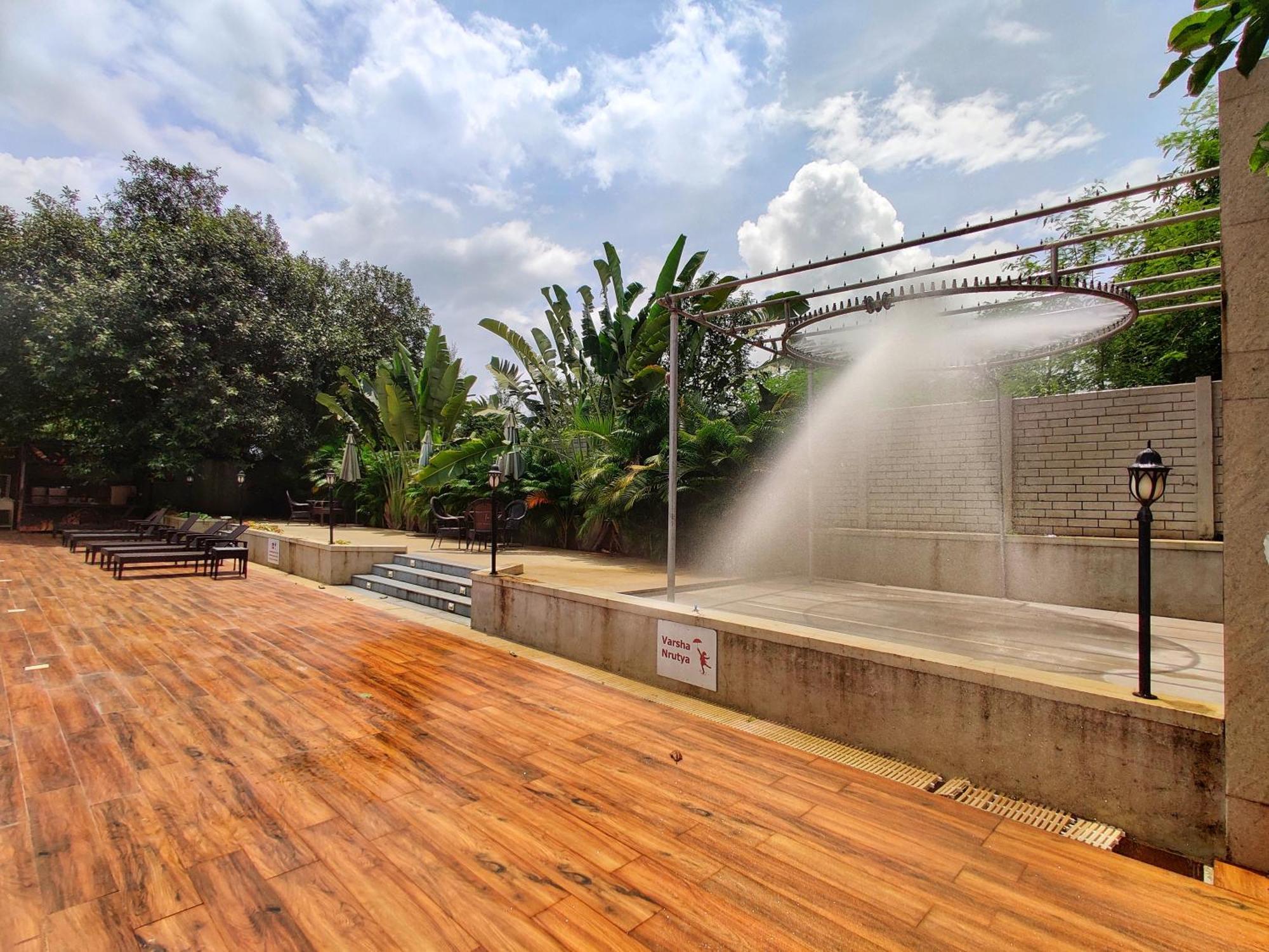 Pushpam Sanskruti Resort Karjat - A Pure Veg Resort Dhamni Buitenkant foto