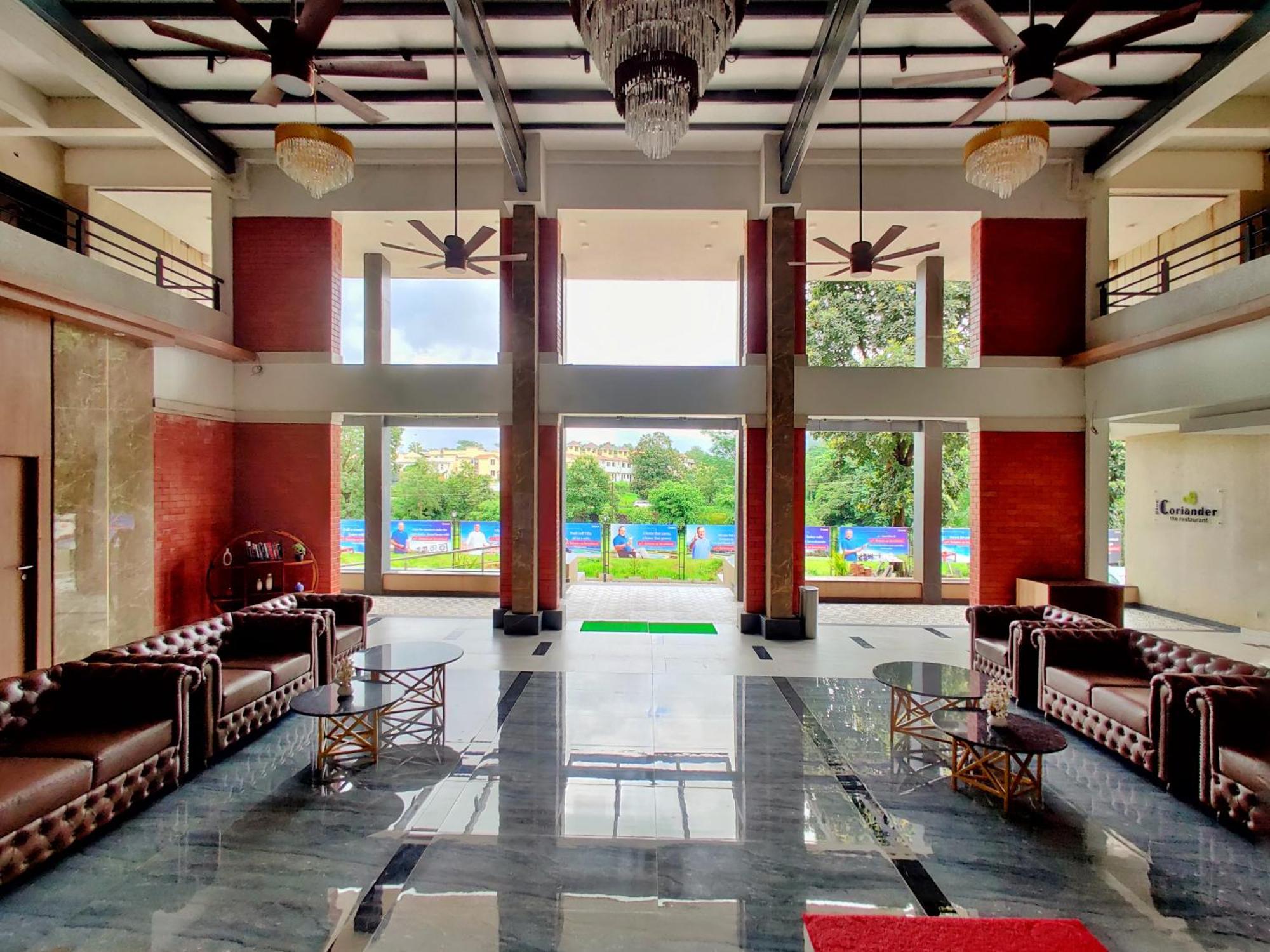 Pushpam Sanskruti Resort Karjat - A Pure Veg Resort Dhamni Buitenkant foto